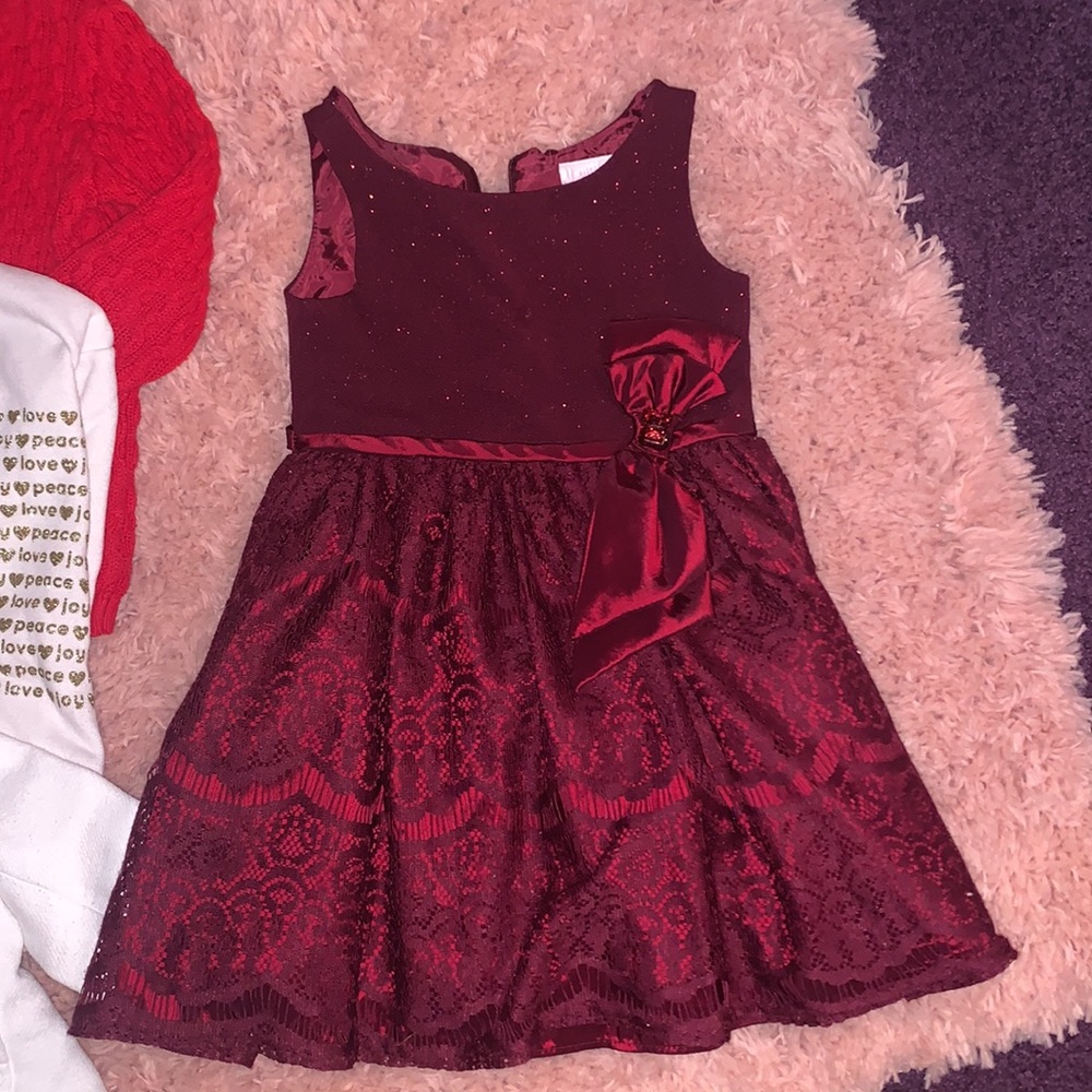 Girls seasonal winter clothes bundle 5t like new. - Picture 2 of 10